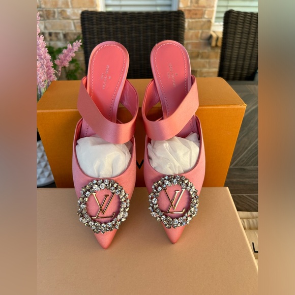 LV Madeleine Pointed Toe Heeled Sandal Satin with Crystals - Picture 3 of 16